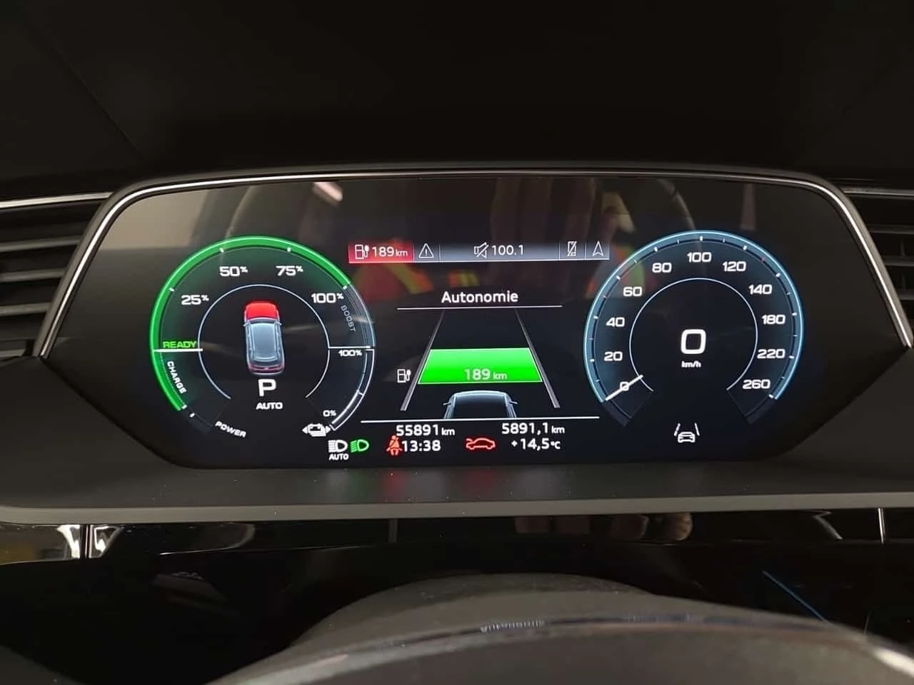 Audi E-Tron * TECHNIK * CARFAX * , снимка 9 - Автомобили и джипове - 56464126