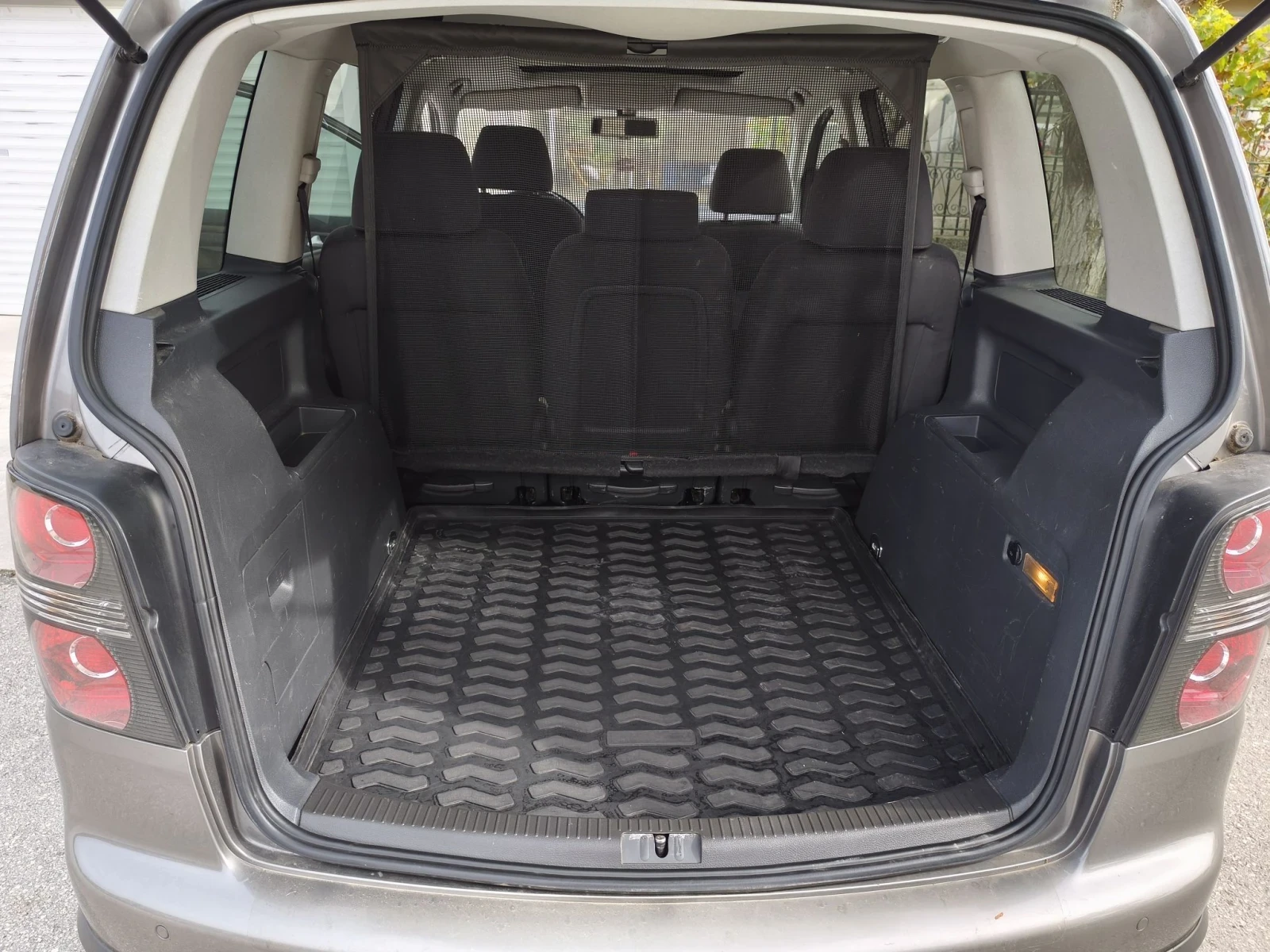 VW Touran 2.0 DSG 170k.c. | Mobile.bg � ����������� 13