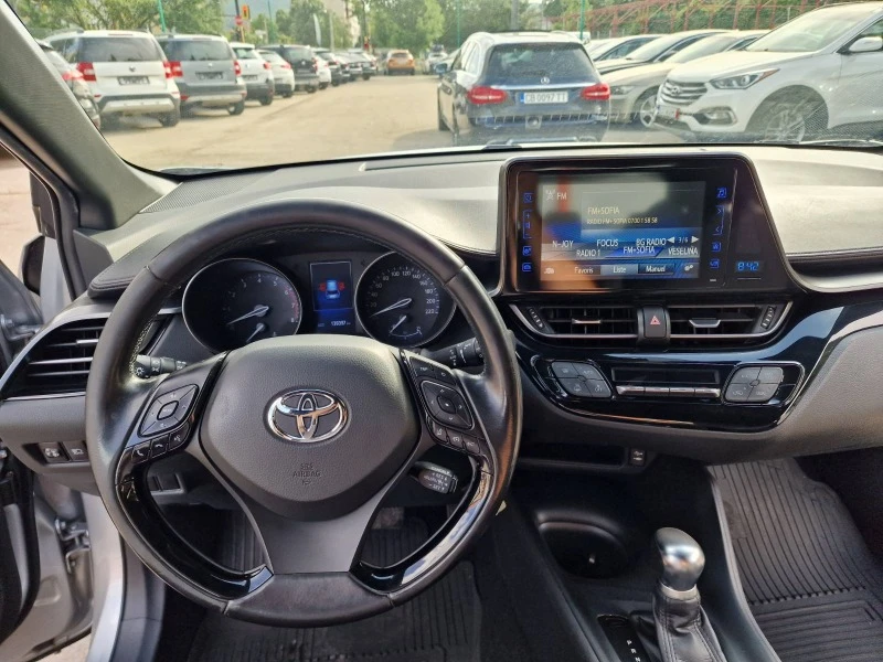 Toyota C-HR 1.2 BENZ 4x4!, снимка 12 - Автомобили и джипове - 46170467