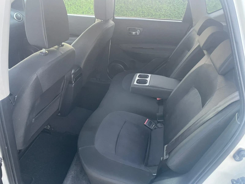 Nissan Qashqai 2.0 dCi DPF Tekna 4x4 Автомат Made in Italy N-TEC, снимка 7 - Автомобили и джипове - 51791888