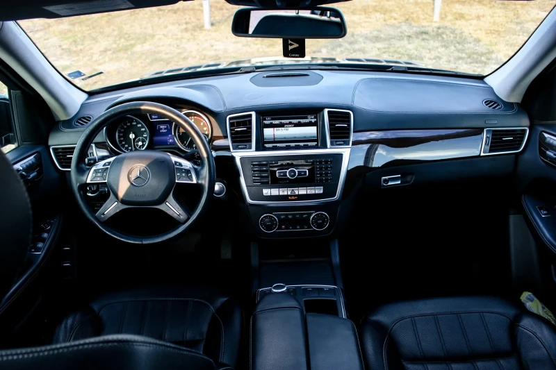 Mercedes-Benz GL 350 Bluetec/Panorama/Подгрев/Keyless/Камера, снимка 12 - Автомобили и джипове - 52090440