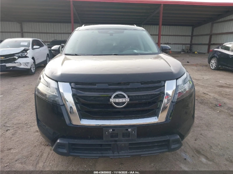 Nissan Pathfinder SV 4WD* ПОДГРЕВ* КАМЕРА, снимка 2 - Автомобили и джипове - 52726013