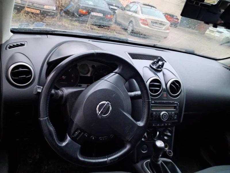 Nissan Qashqai, снимка 5 - Автомобили и джипове - 53411114