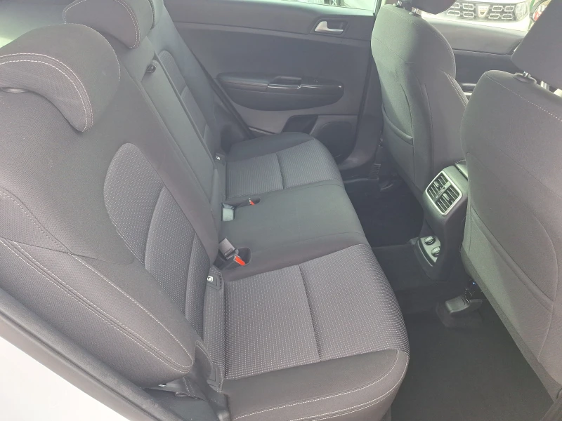 Kia Sportage 1.6 Crdi 136Ks Avtomat Face!, снимка 13 - Автомобили и джипове - 53596590