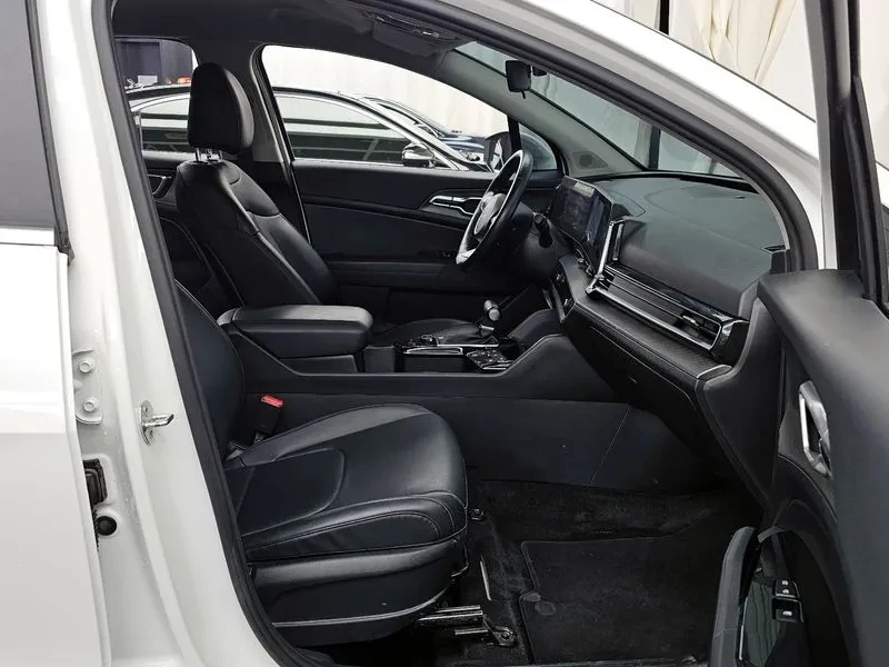 Kia Sportage 2.0 CRDi 4WD, снимка 11 - Автомобили и джипове - 54276417