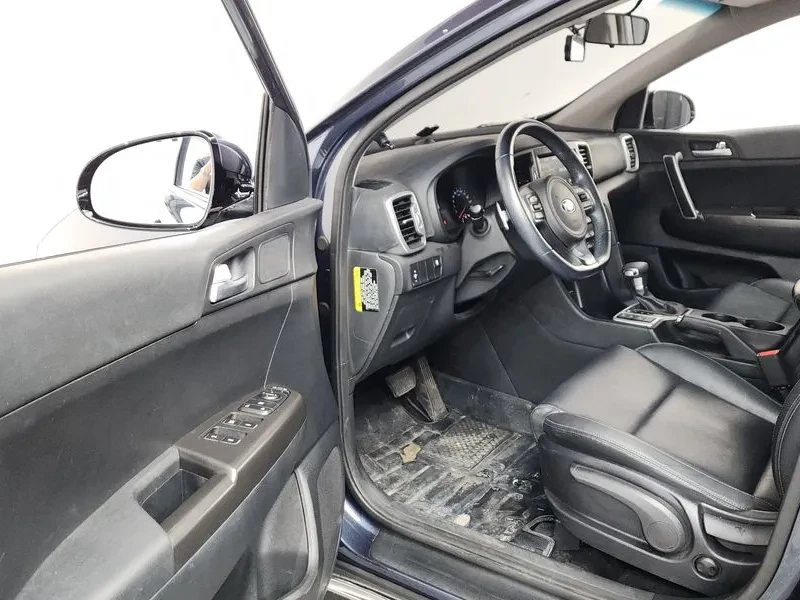 Kia Sportage Diesel 1.7 2Wd Trendy, снимка 10 - Автомобили и джипове - 55748733