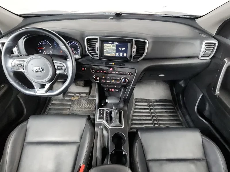 Kia Sportage Diesel 1.7 2Wd Trendy, снимка 7 - Автомобили и джипове - 55748733
