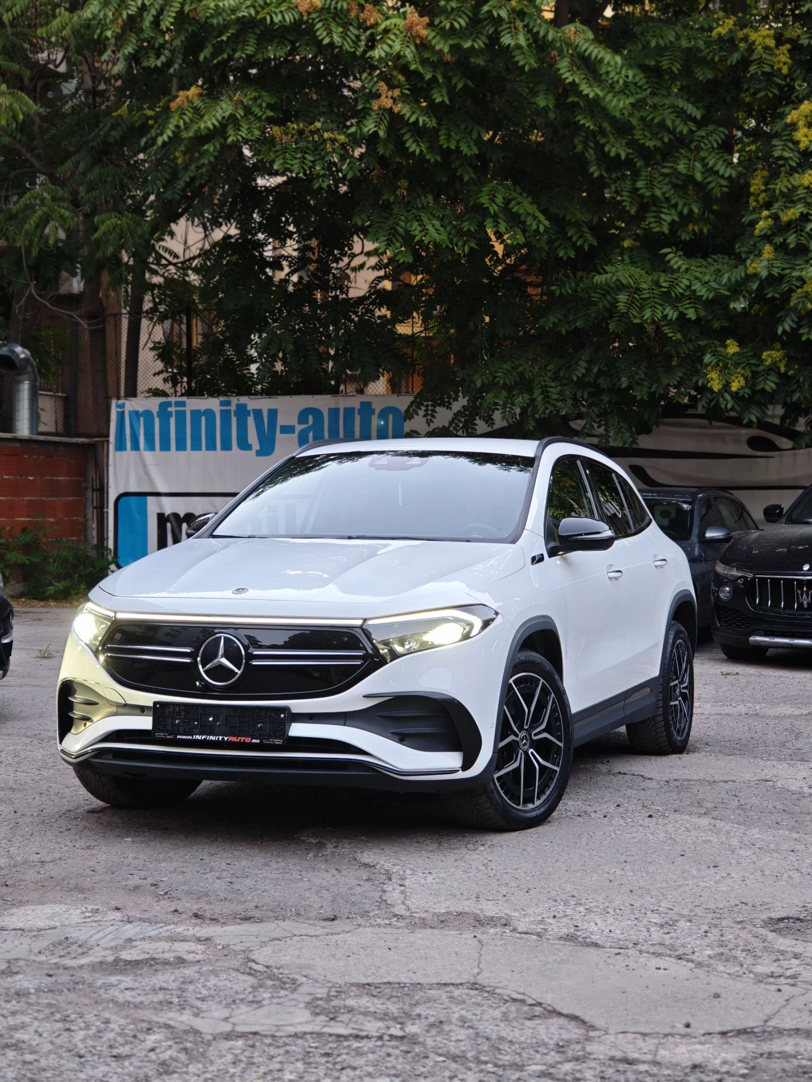 Mercedes-Benz EQA EQA250 AMG, АМБИЕНТ, ДИСТРОНИК, ФУЛ! , снимка 1