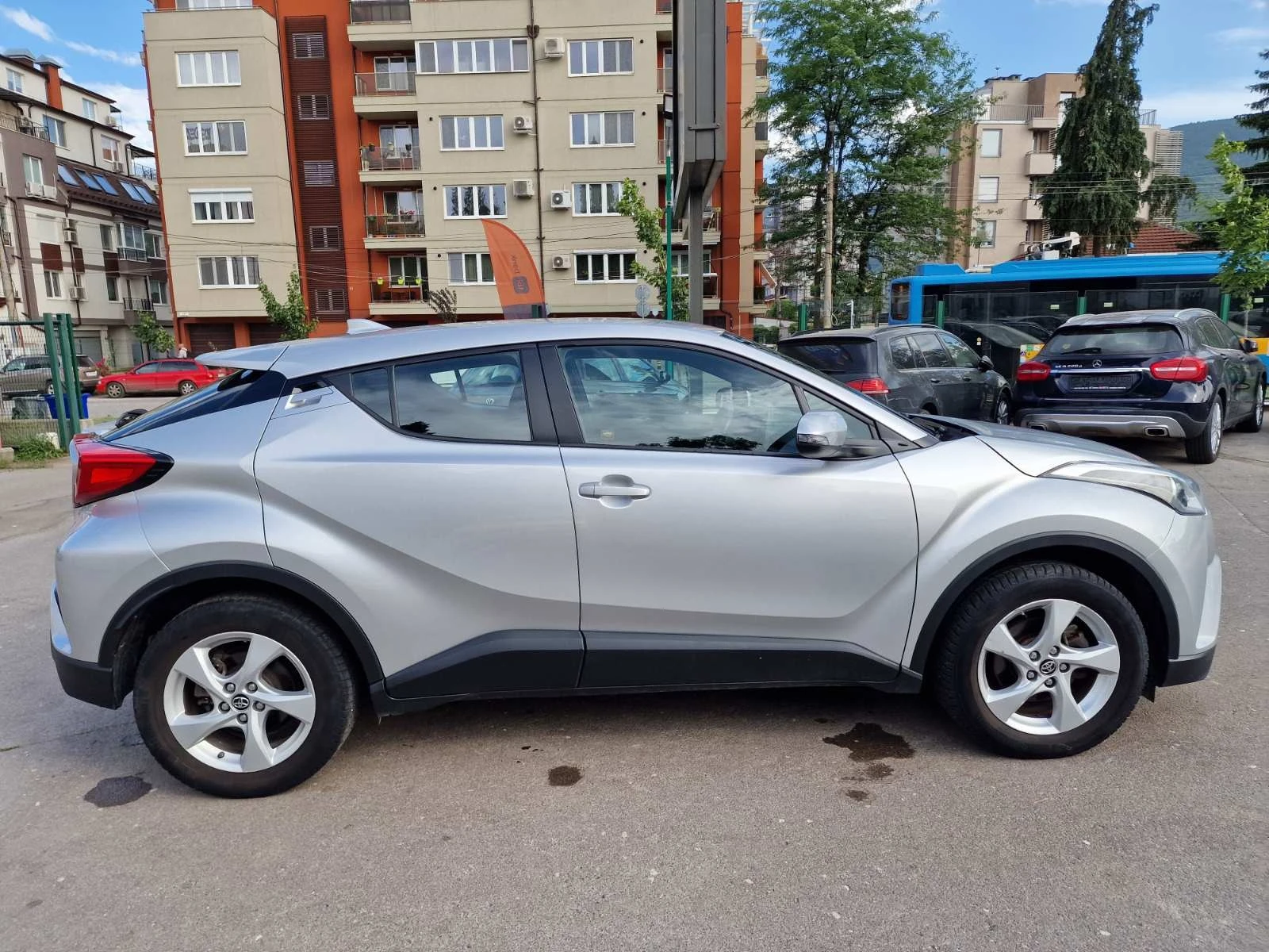 Toyota C-HR 1.2 BENZ 4x4! - изображение 7