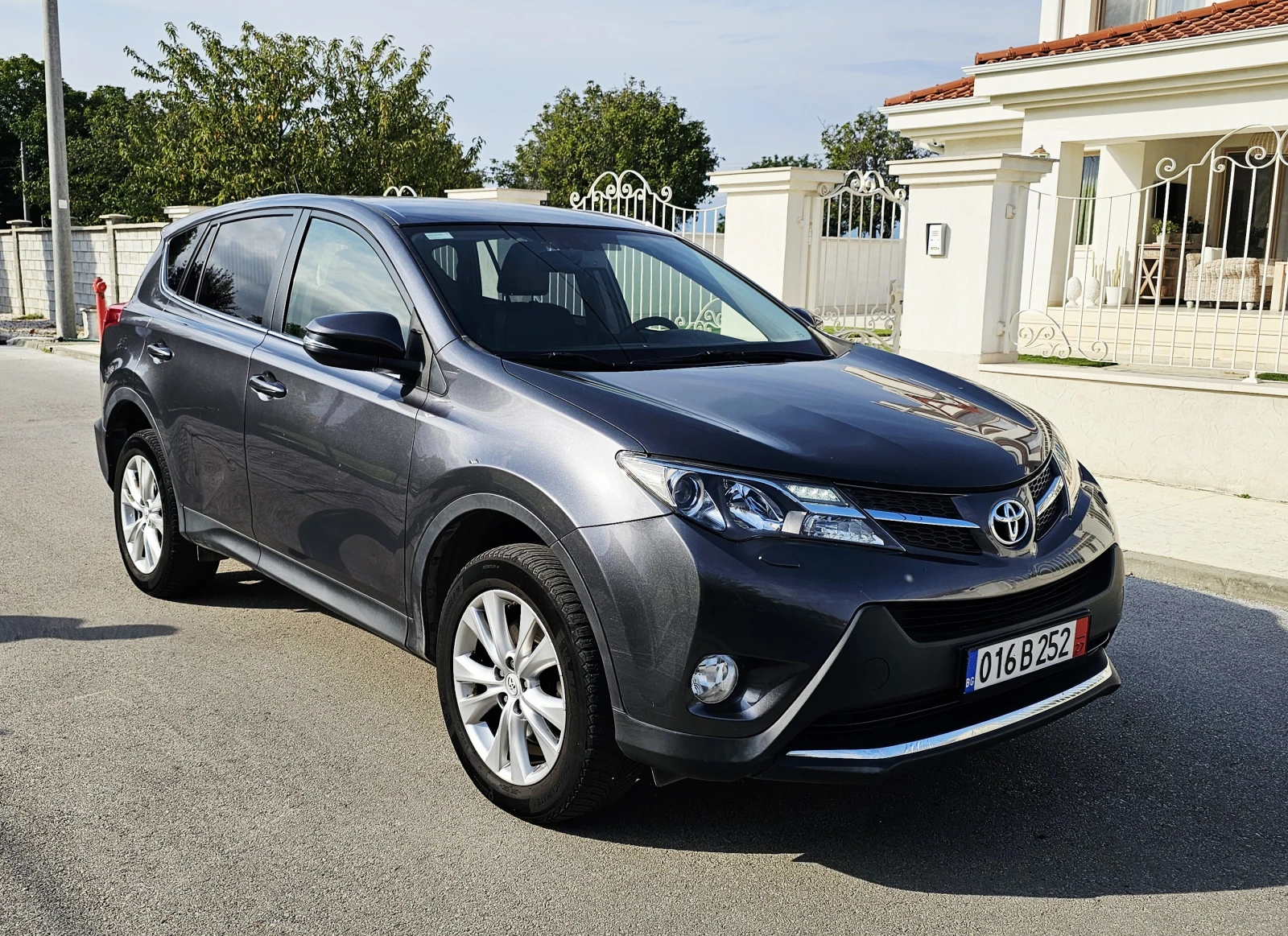 Toyota Rav4 EXECUTIVE AWD 2.2D-CAT - изображение 6