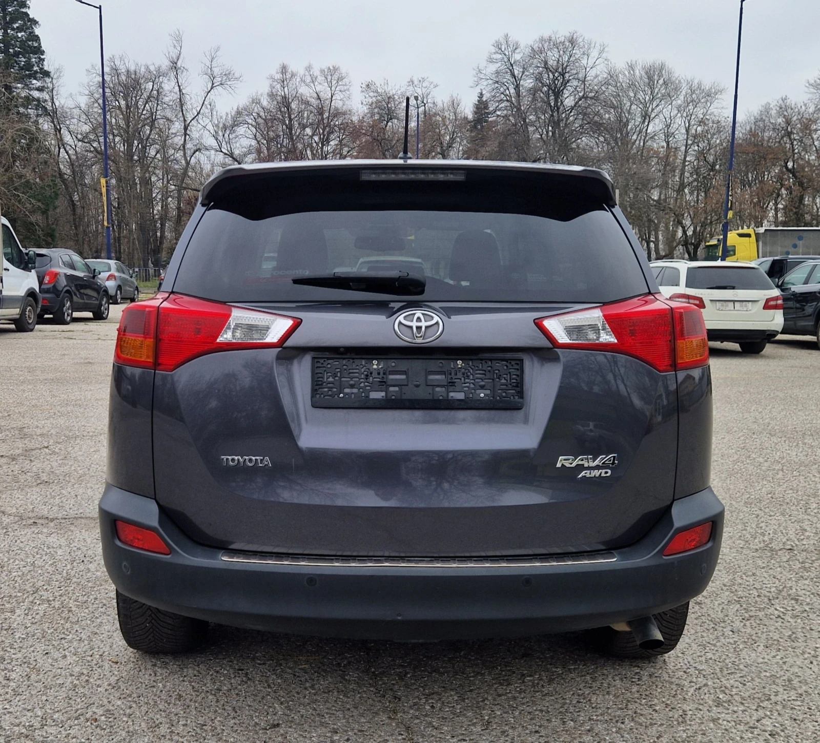Toyota Rav4 EXECUTIVE AWD 2.2D-CAT, снимка 6 - Автомобили и джипове - 51842064