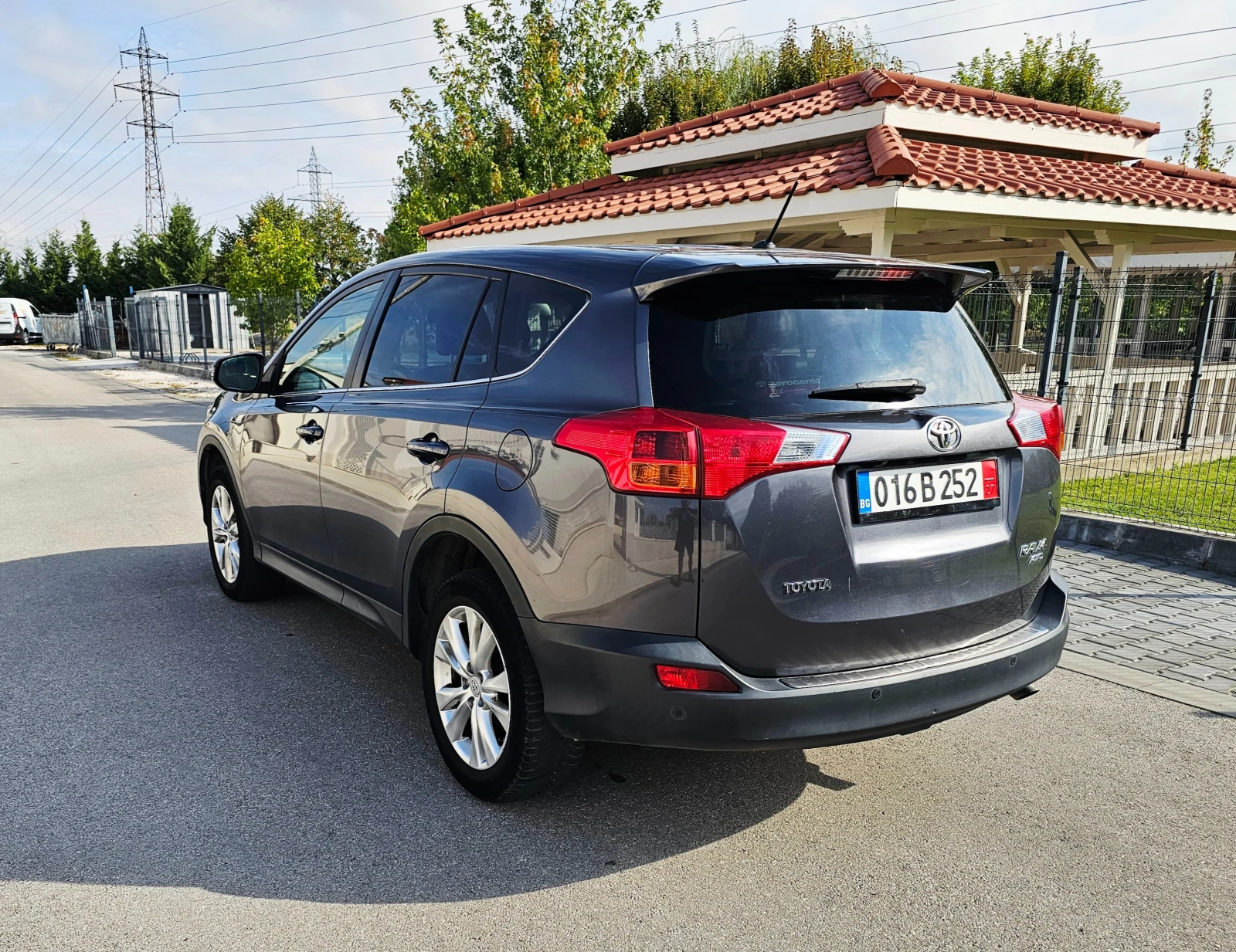 Toyota Rav4 EXECUTIVE AWD 2.2D-CAT - изображение 3