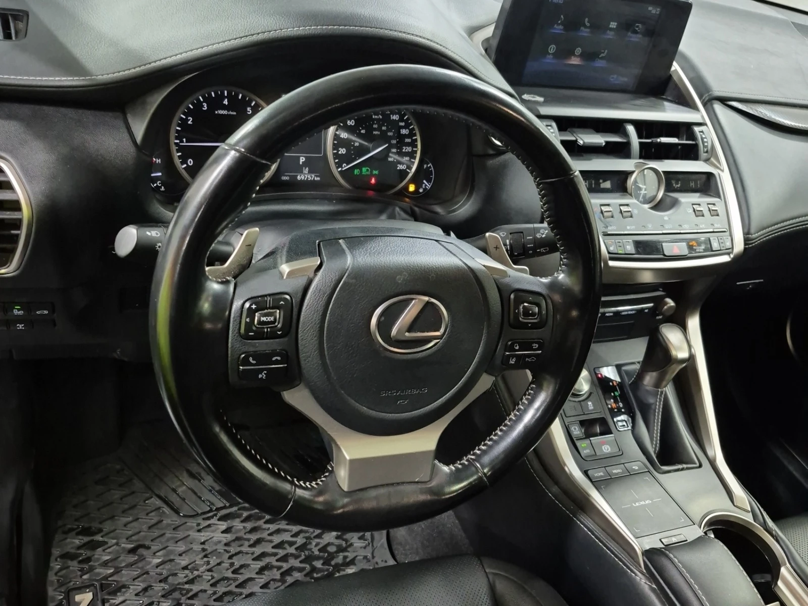 Lexus NX 300 * * CARFAX * *   * *  | Mobile.bg   7