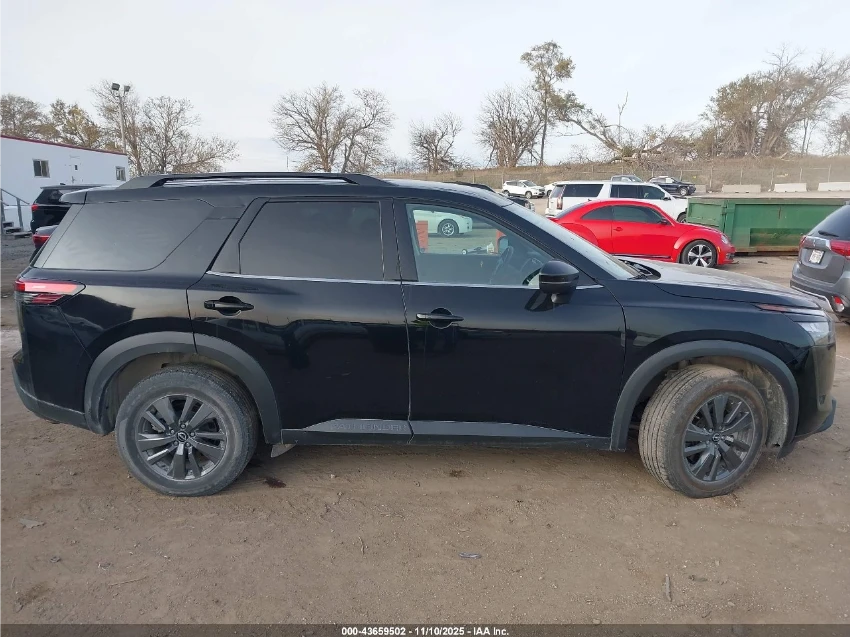 Nissan Pathfinder SV 4WD* ПОДГРЕВ* КАМЕРА - изображение 4