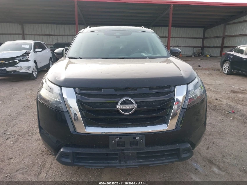 Nissan Pathfinder SV 4WD* ПОДГРЕВ* КАМЕРА - изображение 2