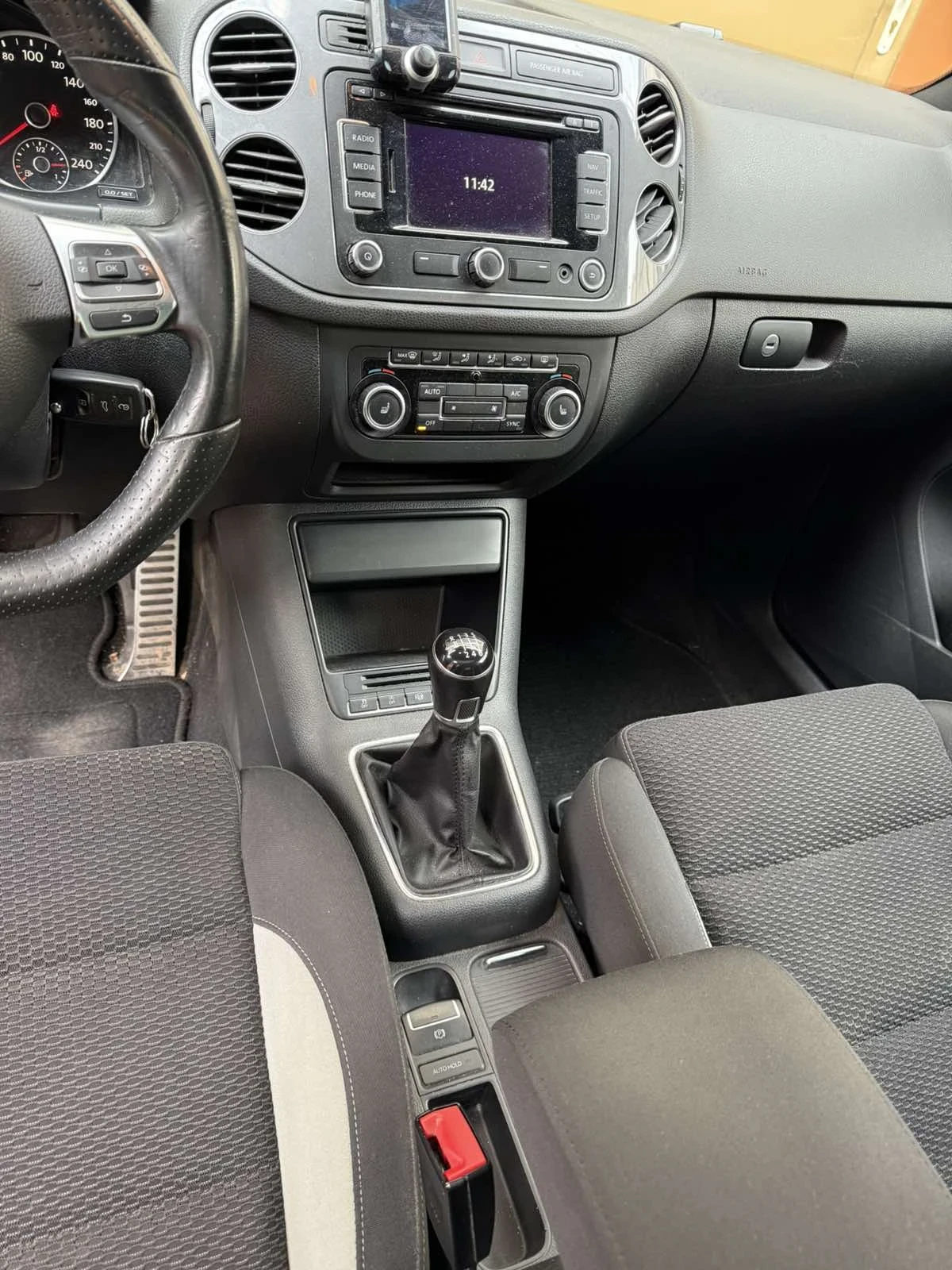 VW Tiguan 2.0 TDI - изображение 6