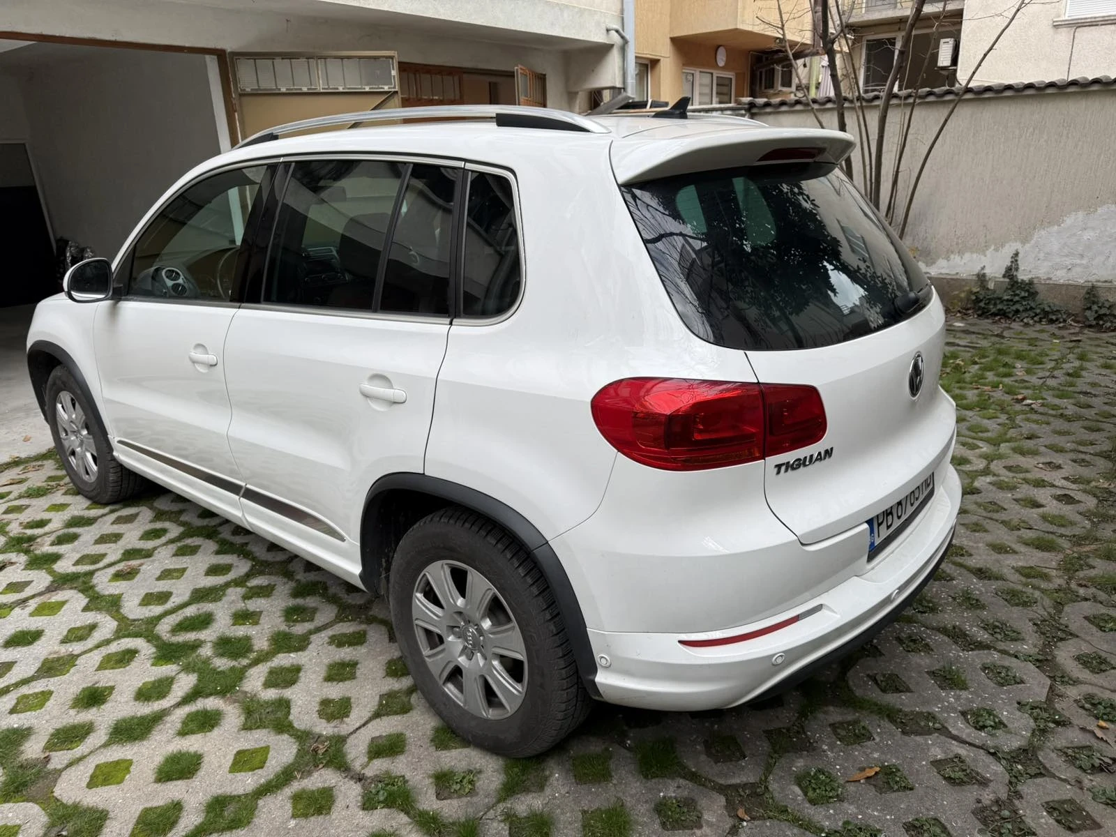 VW Tiguan 2.0 TDI - изображение 4