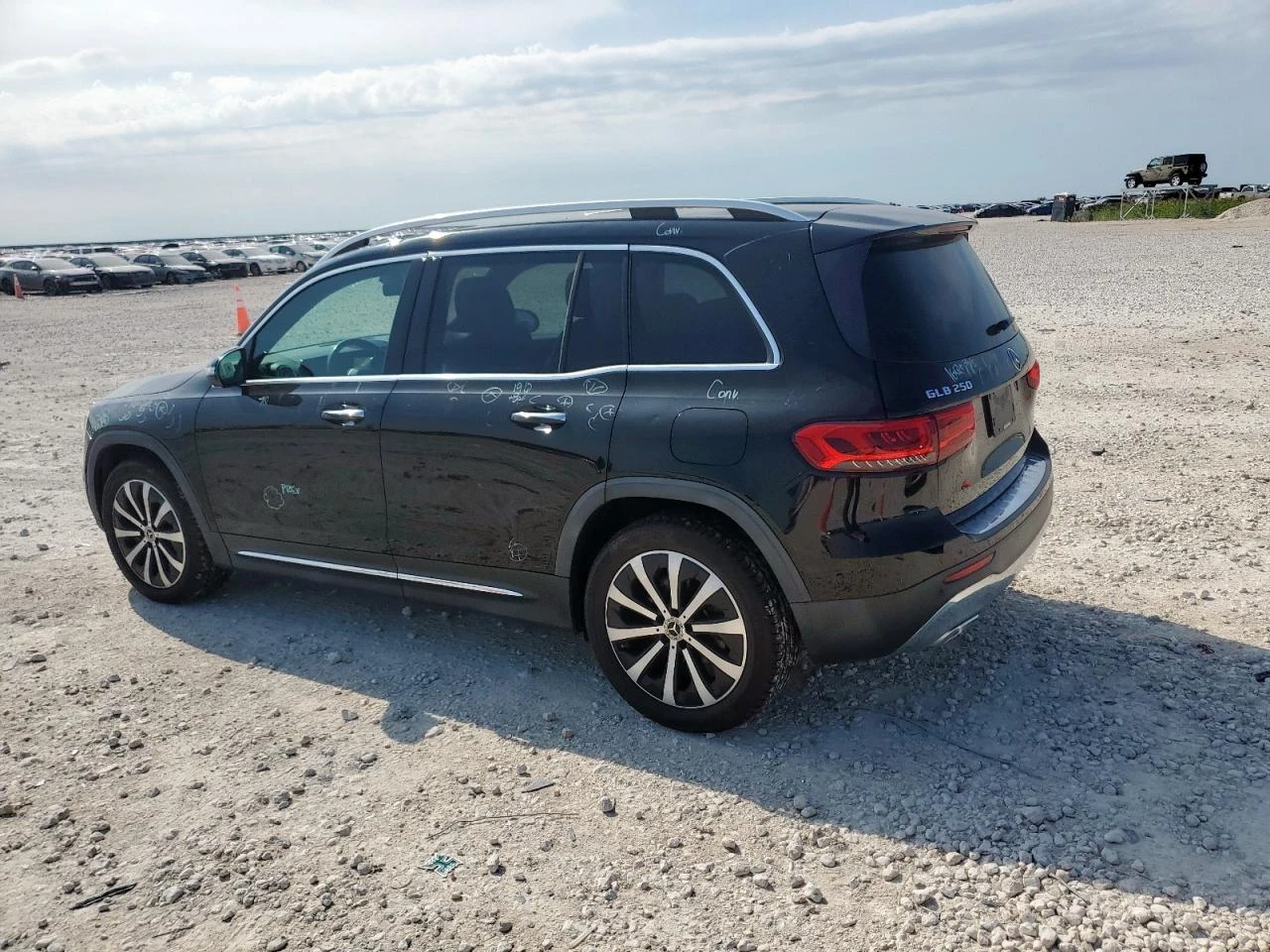 Mercedes-Benz GLB 2l 250 - изображение 2