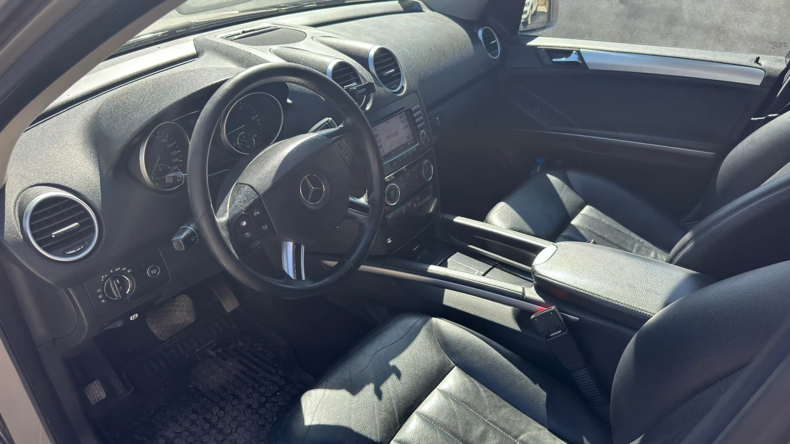 Mercedes-Benz ML 320, снимка 6 - Автомобили и джипове - 54139904