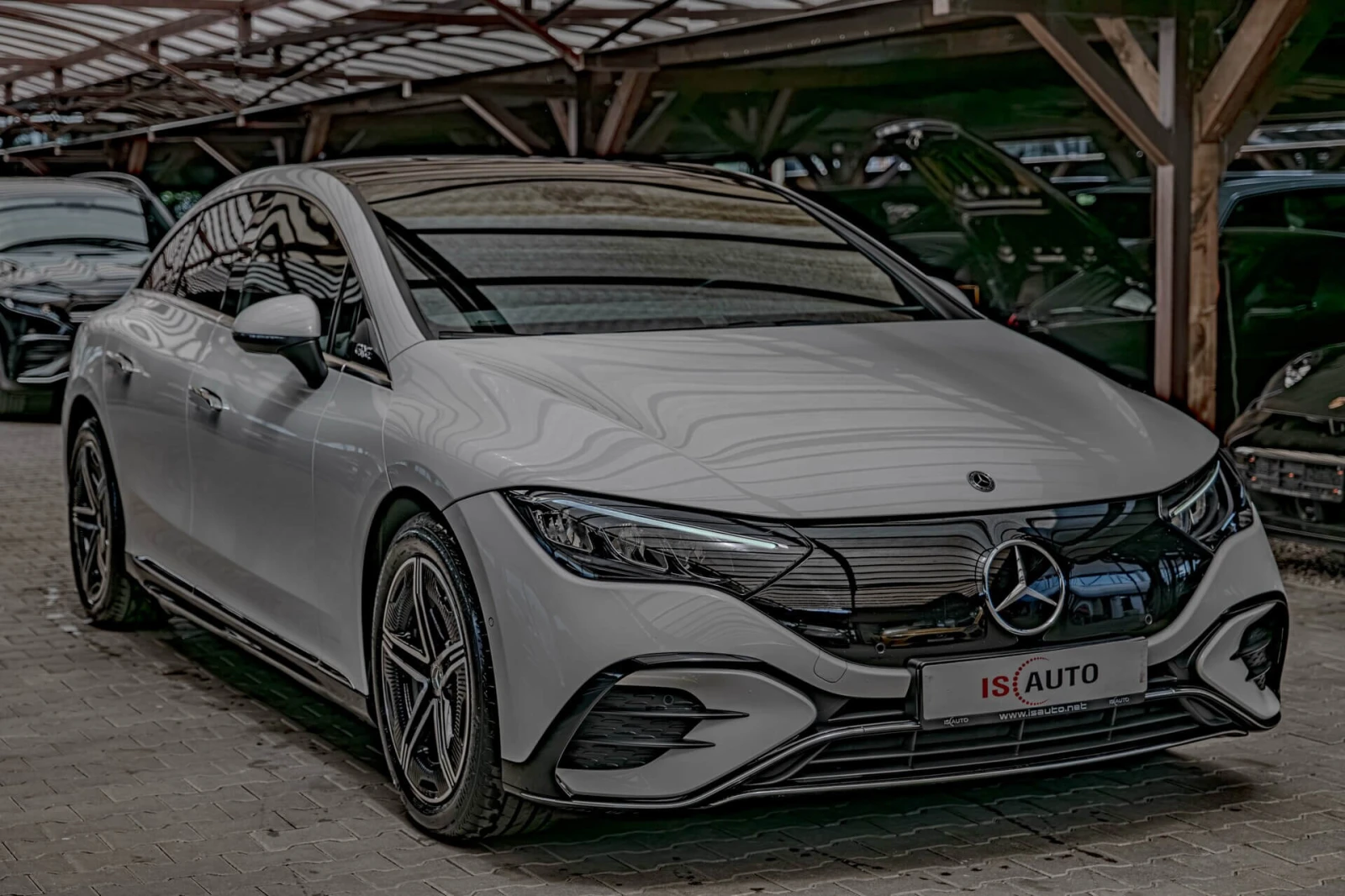 Mercedes-Benz EQE 350/4Matic/AMG Line/Панорама/Мемори/Камера/Exclusi, снимка 2 - Автомобили и джипове - 54840605