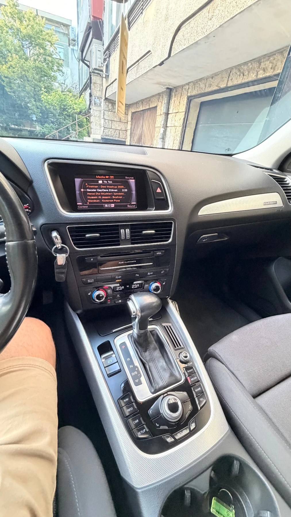 Audi Q5 2.0 TDI QUATRO 215 hp, снимка 7 - Автомобили и джипове - 54855414