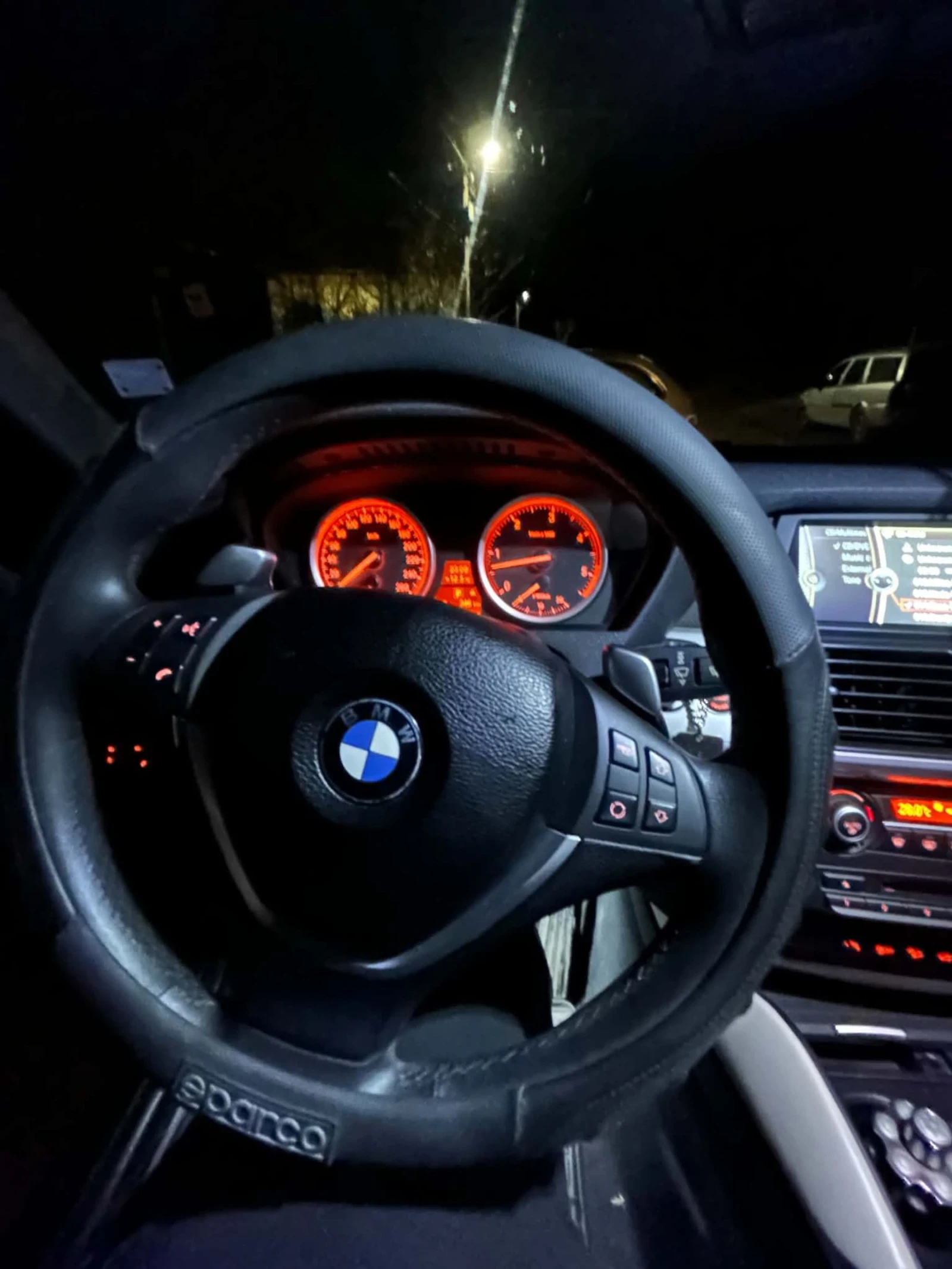 BMW X6 4.0D, снимка 8 - Автомобили и джипове - 54858516