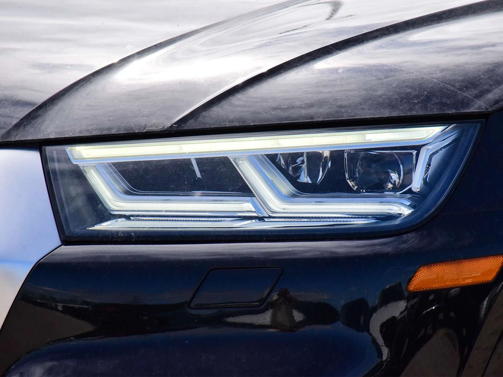 Audi Q5 Technik S / 360 / LED / ФИКСИРАНА ЦЕНА ДО БГ , снимка 3 - Автомобили и джипове - 54944619