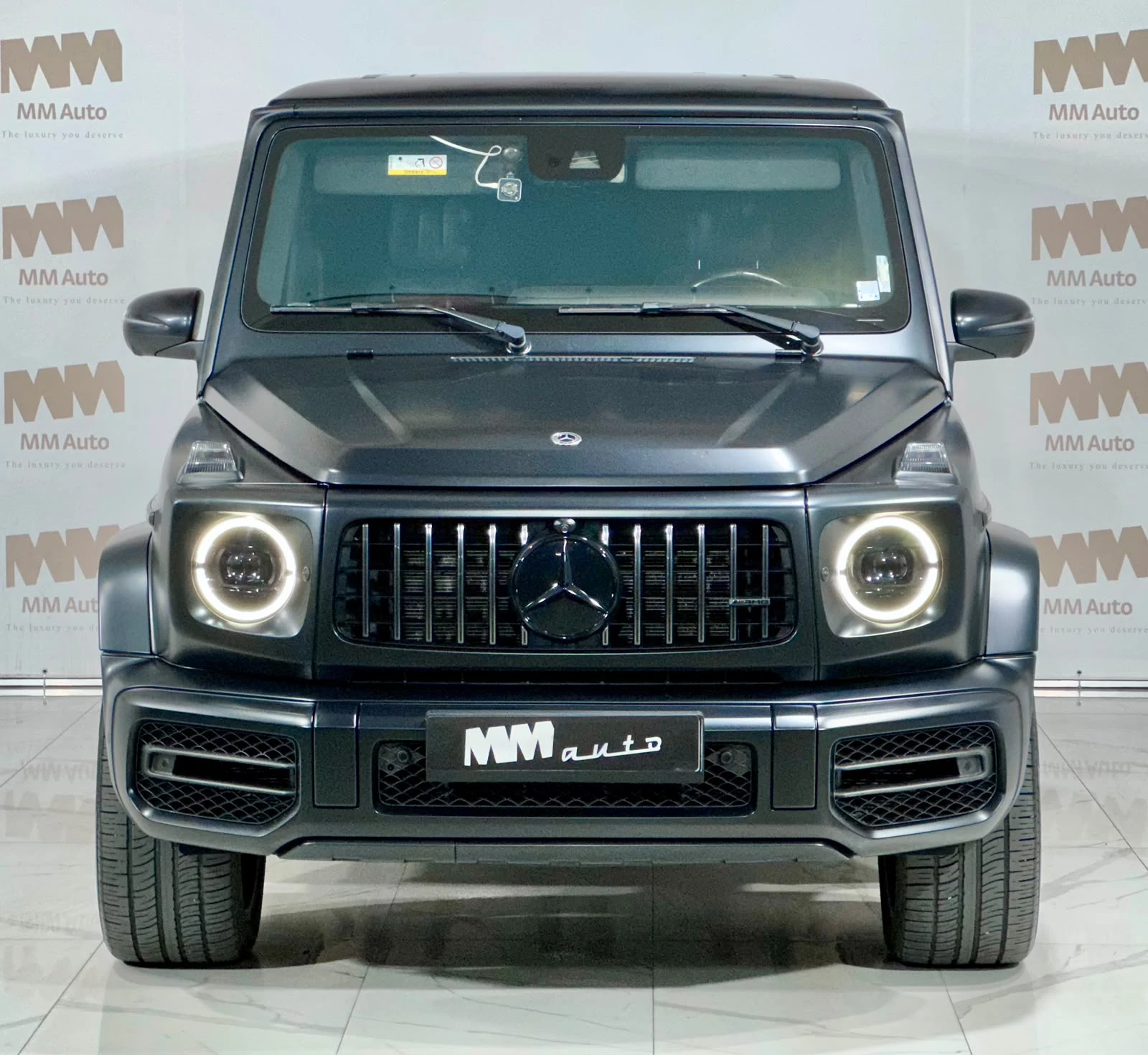 Mercedes-Benz G 63 AMG Carbon* Burmester* Manufaktur Night Magno, снимка 4 - Автомобили и джипове - 55405455