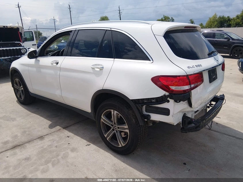 Mercedes-Benz GLC 300 2.0l, снимка 3 - Автомобили и джипове - 55569500