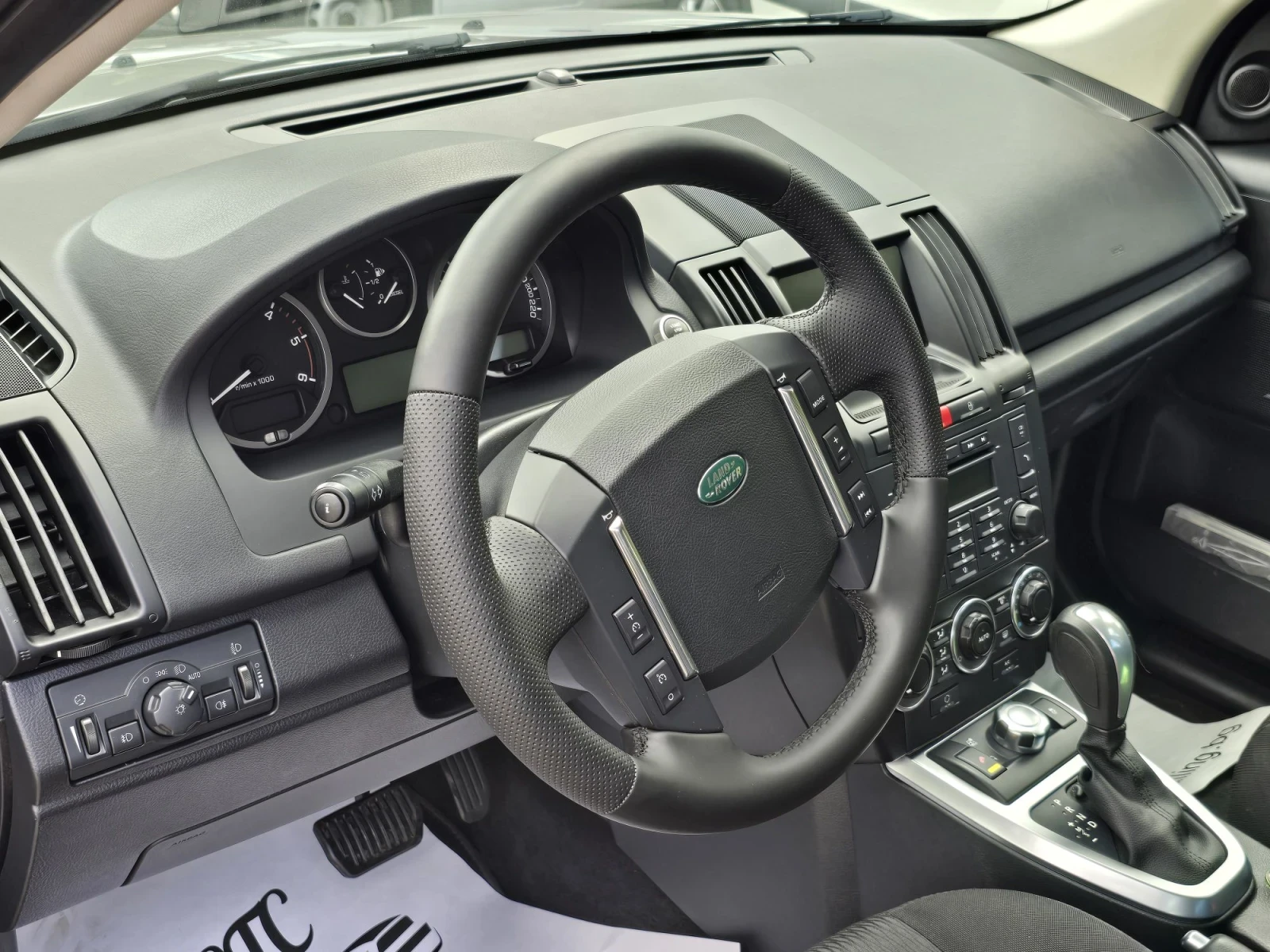 Land Rover Freelander FREELANDER2, снимка 13 - Автомобили и джипове - 55665093