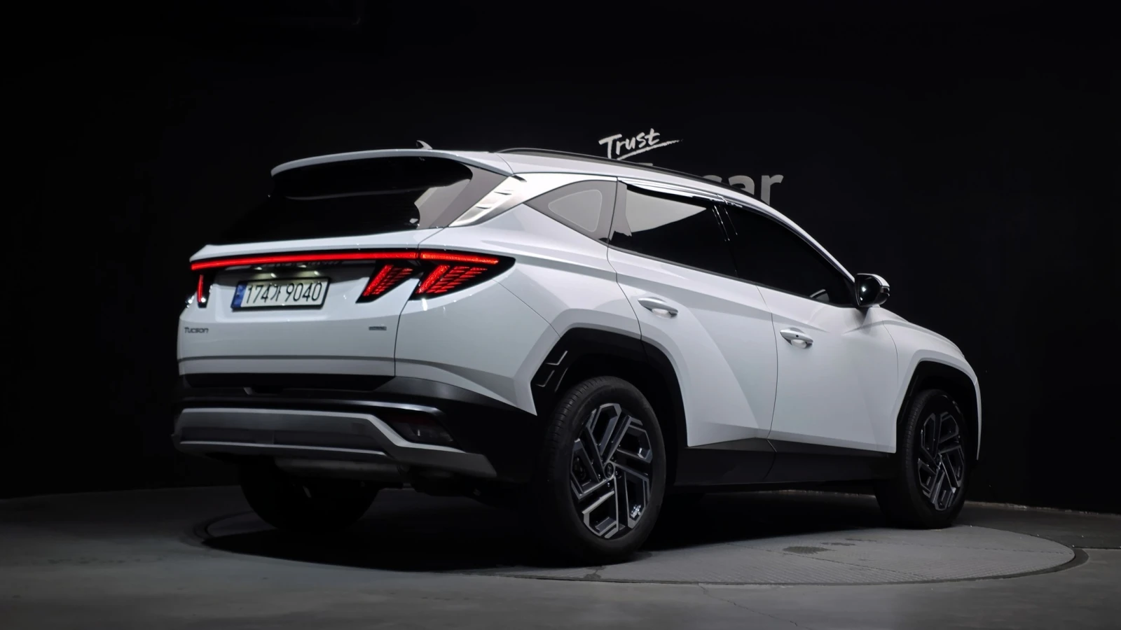 Hyundai Tucson PREMIUM 4WD * ОБДУХ * DIS * KAMEPA, снимка 3 - Автомобили и джипове - 55817854
