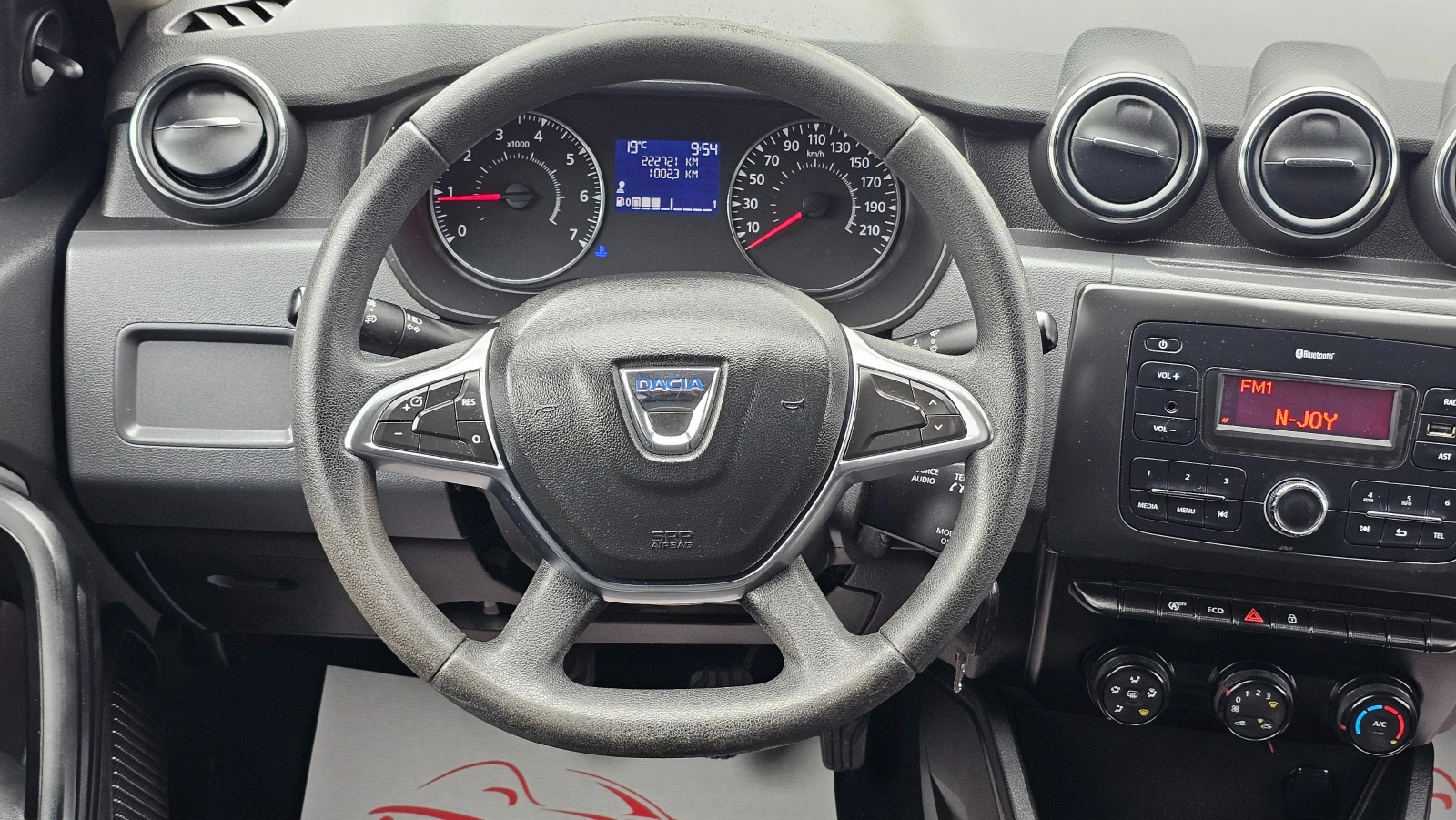 Dacia Duster 1.5dCi 6SP IT-ИСТОРИЯ-ТОП СЪСТ.-ЛИЗИНГ, снимка 10 - Автомобили и джипове - 56234027
