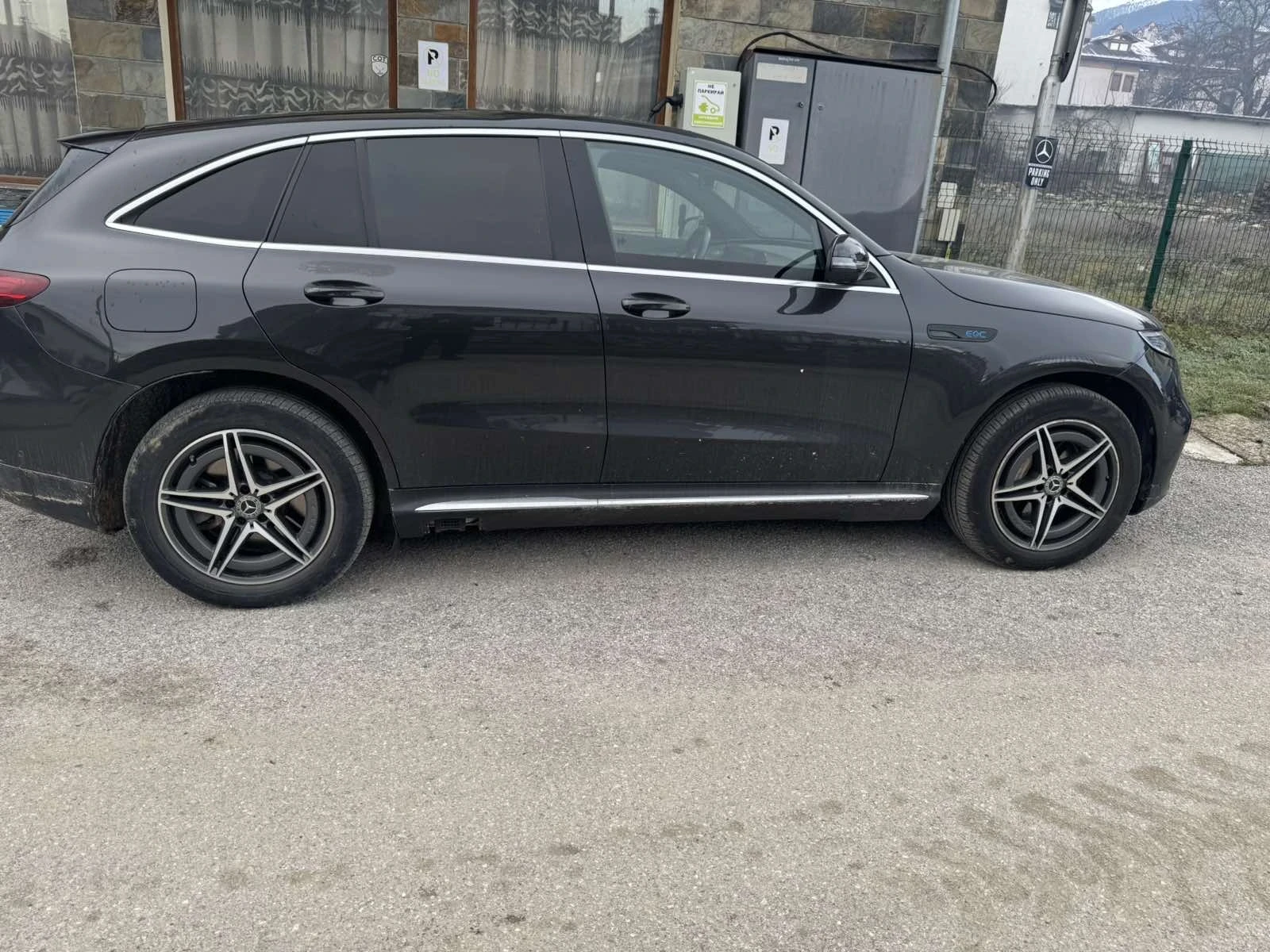Mercedes-Benz EQC, снимка 6 - Автомобили и джипове - 56403922