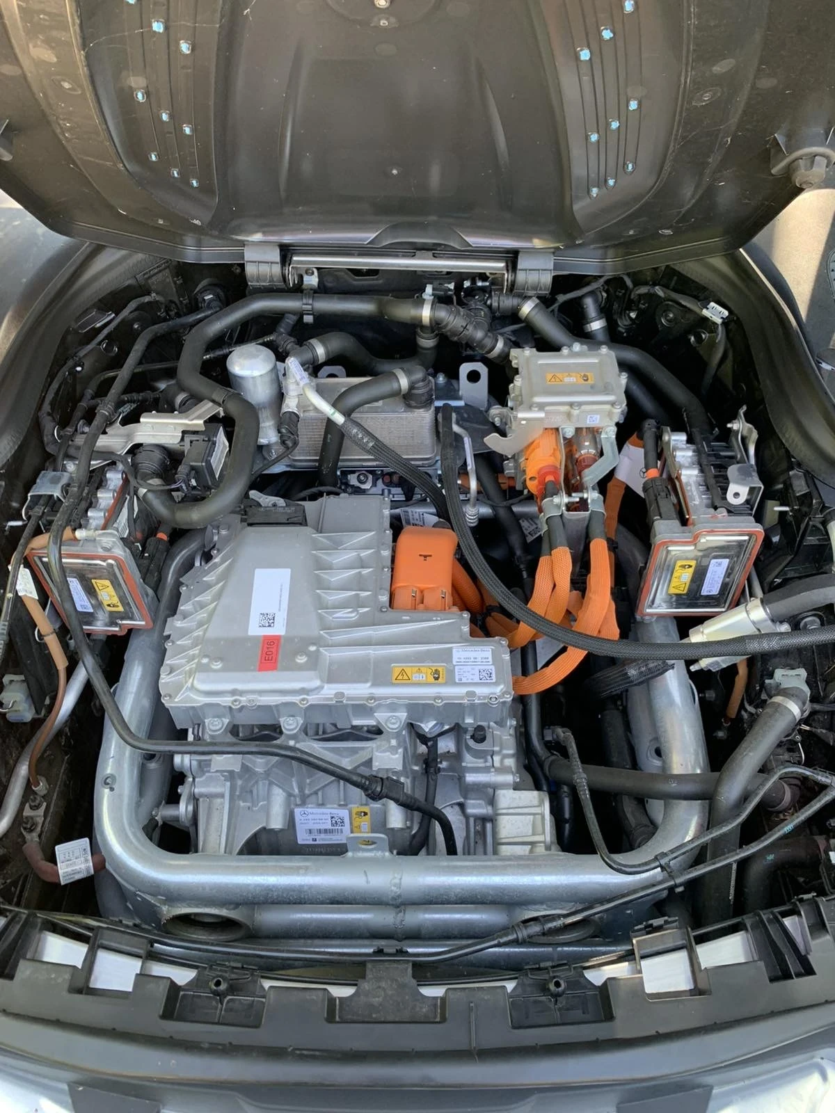 Mercedes-Benz EQC, снимка 8 - Автомобили и джипове - 56403922