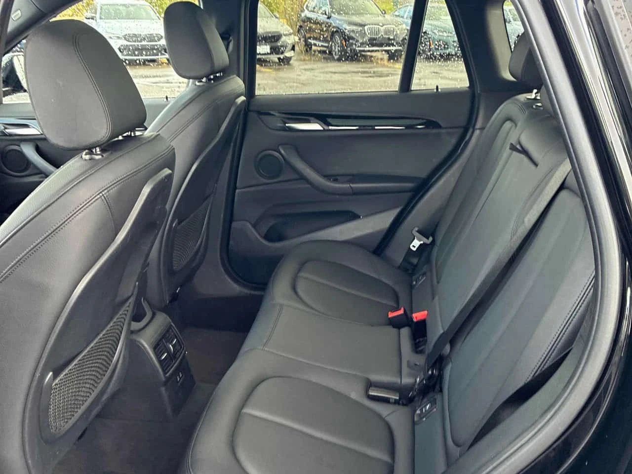 BMW X1 xDrive28 | CARFAX | ������ ���������������� �� BMW | Mobile.bg � ����������� 13