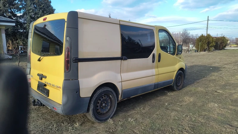 Opel Vivaro 2.5 CDTI, снимка 10 - Бусове и автобуси - 49008763