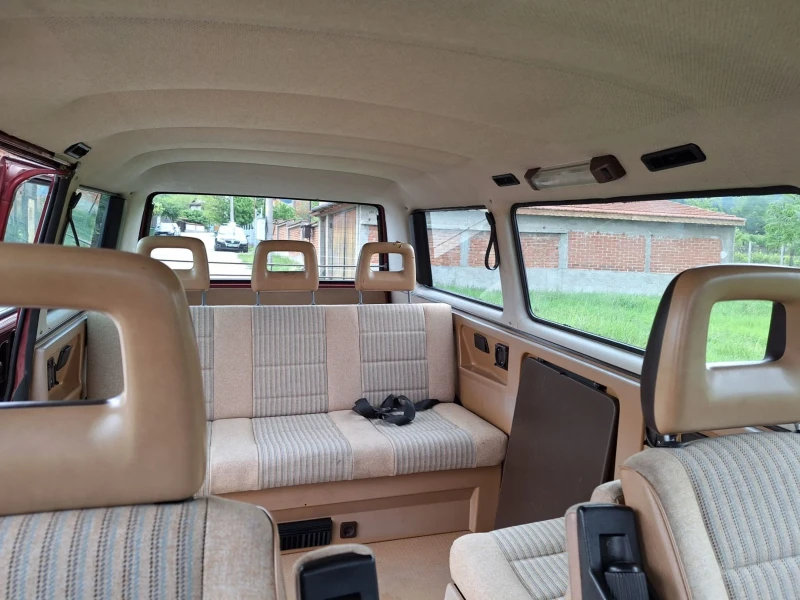VW Multivan, снимка 10 - Бусове и автобуси - 52487794