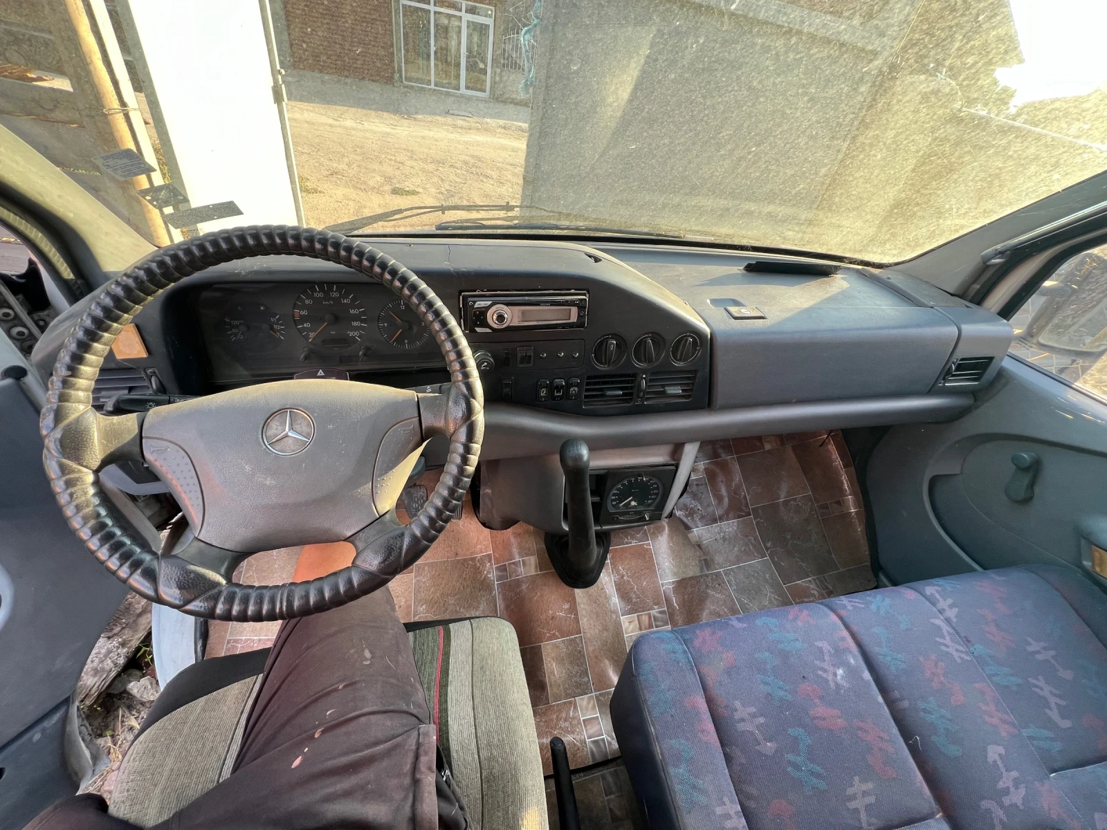 Mercedes-Benz 312  - изображение 8
