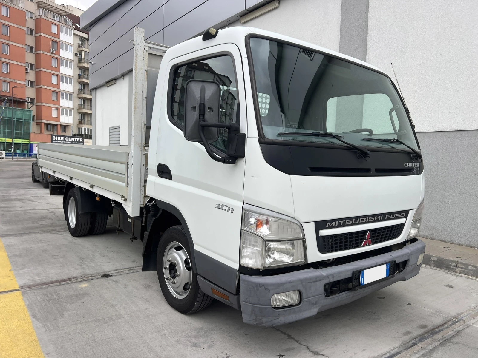 Mercedes-Benz Sprinter MITSUBISHI 3C11 TOP..!!
