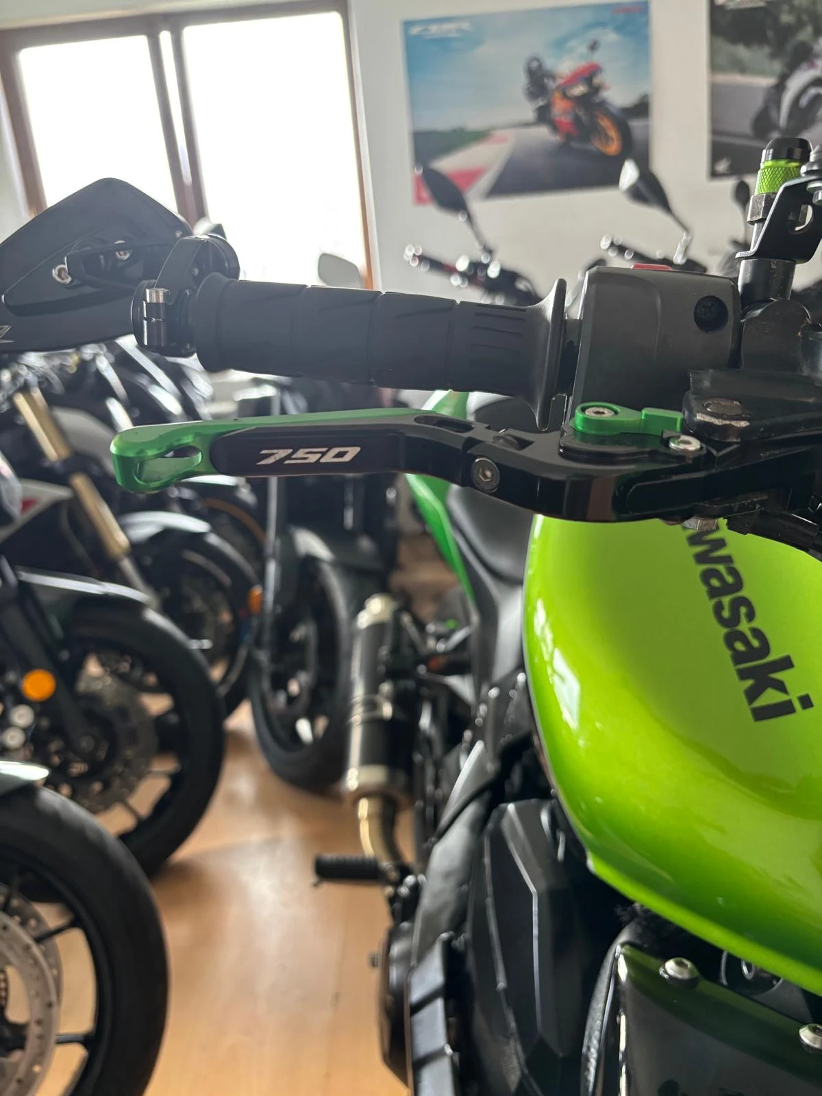 Kawasaki Z 750, снимка 10 - Мотоциклети и мототехника - 52313970