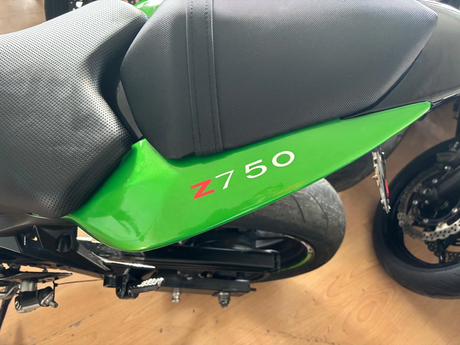 Kawasaki Z 750, снимка 7 - Мотоциклети и мототехника - 52313970