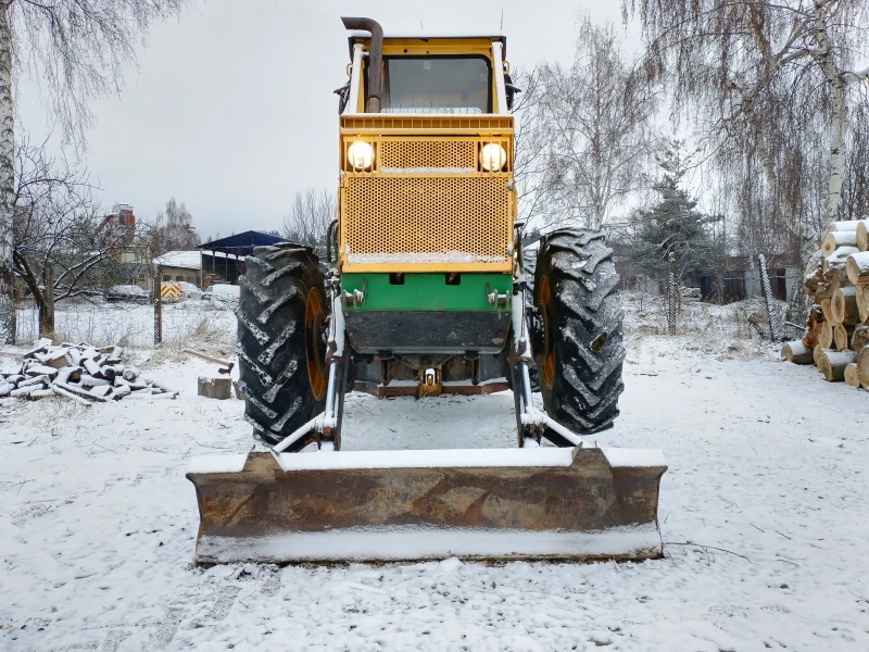 Специализирани машини Машини за дърводобив LKT 81 TURBO, снимка 1 - Селскостопанска техника - 47109090