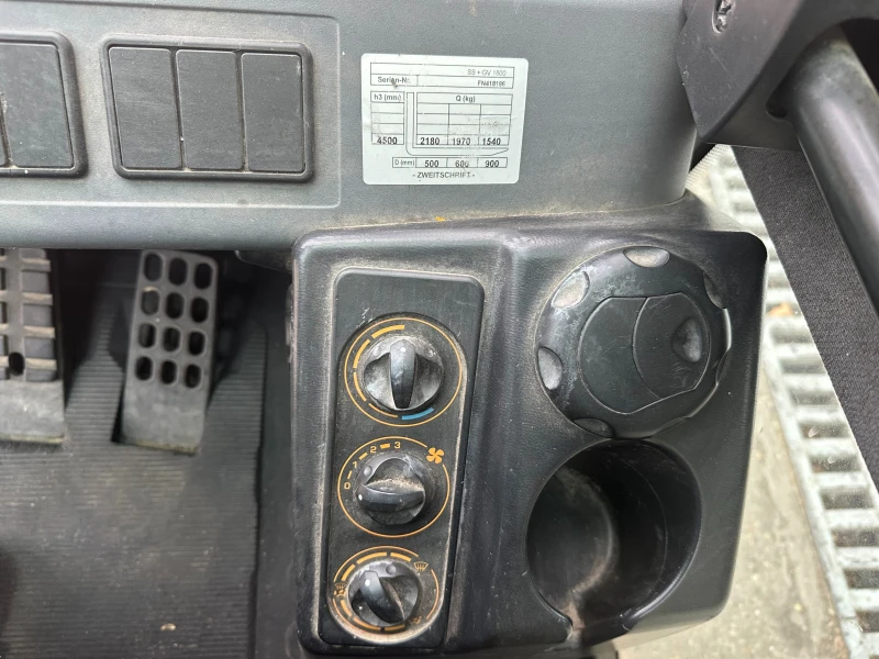 Мотокар Jungheinrich, снимка 15 - Индустриална техника - 52320460