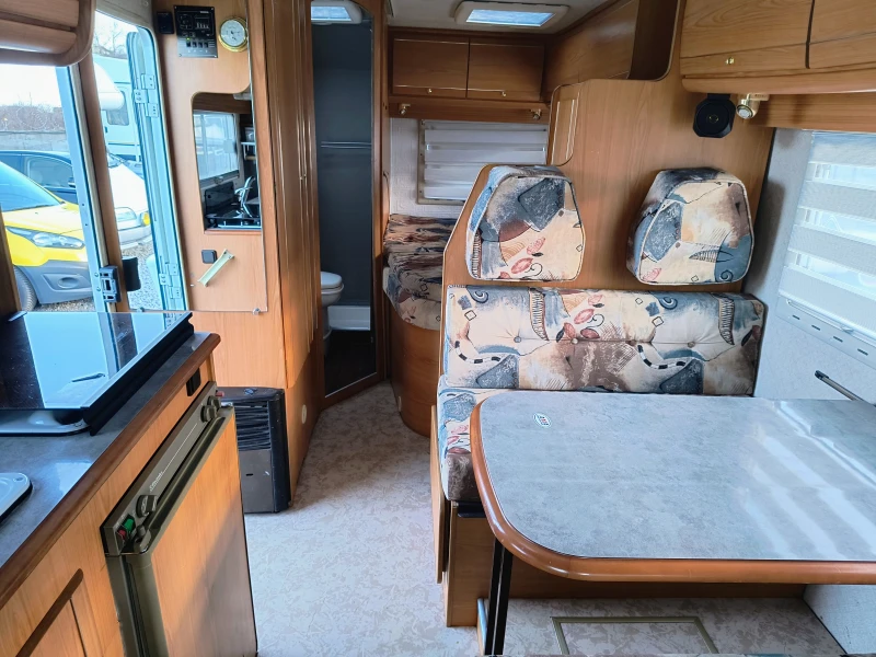 Кемпер Ford 2.5TDI/КЛИМА/NAVI, снимка 8 - Каравани и кемпери - 53134757