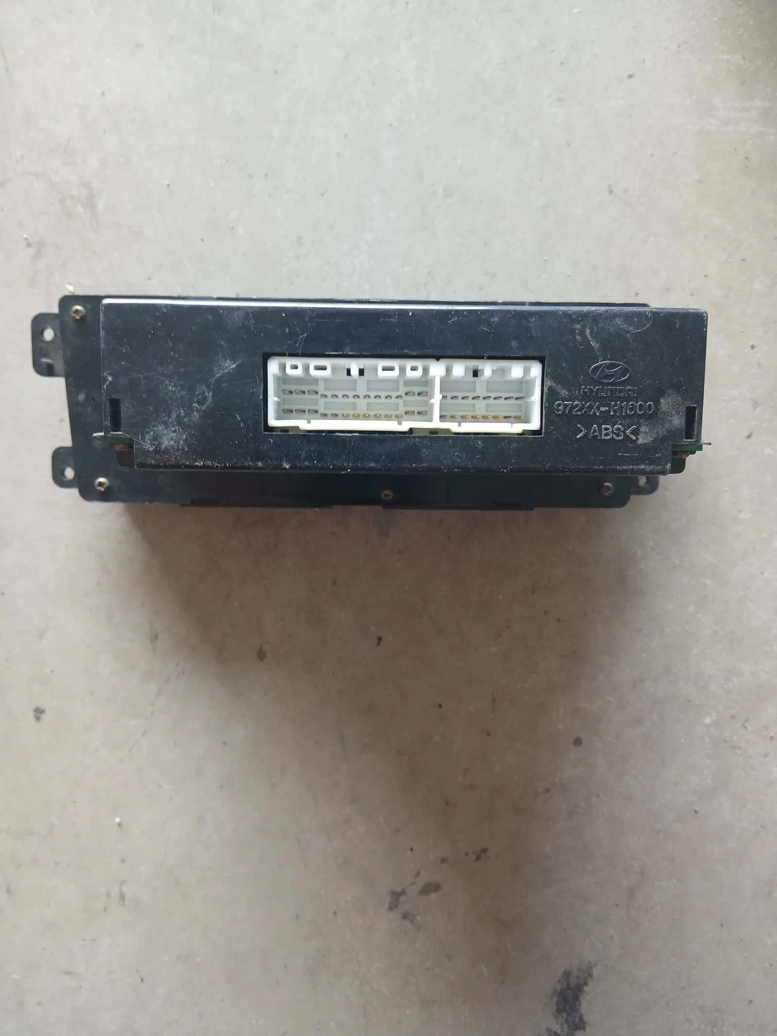 972XX-H1600 управление климатроник Hundai Terracan, снимка 2 - Части - 54822239