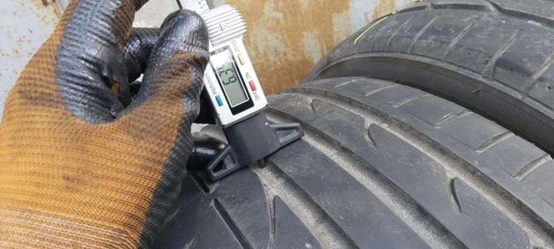 Гуми Летни 225/40R18, снимка 4 - Гуми и джанти - 32915969