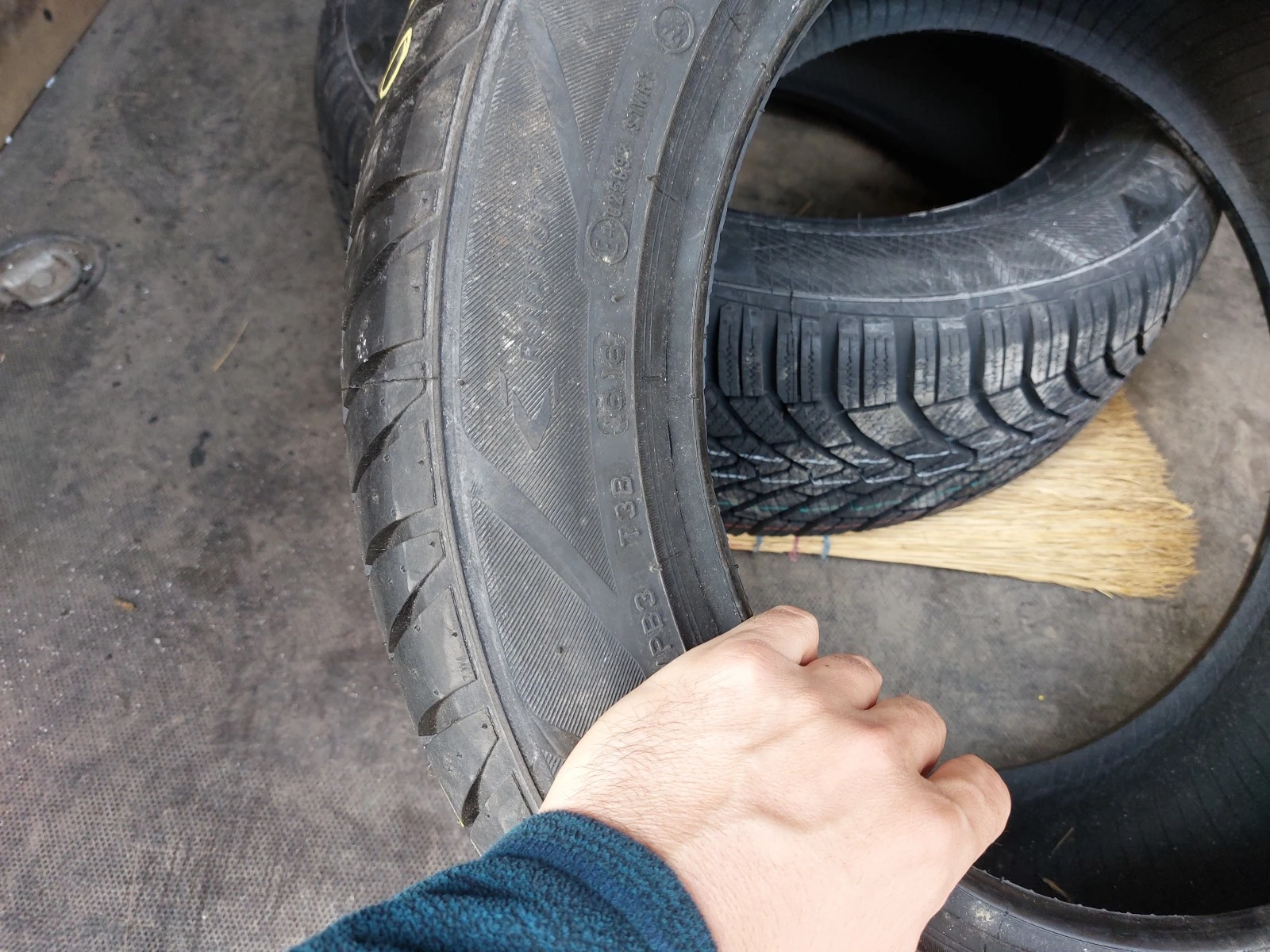 ���� 215/55R16 | Mobile.bg � ����������� 5
