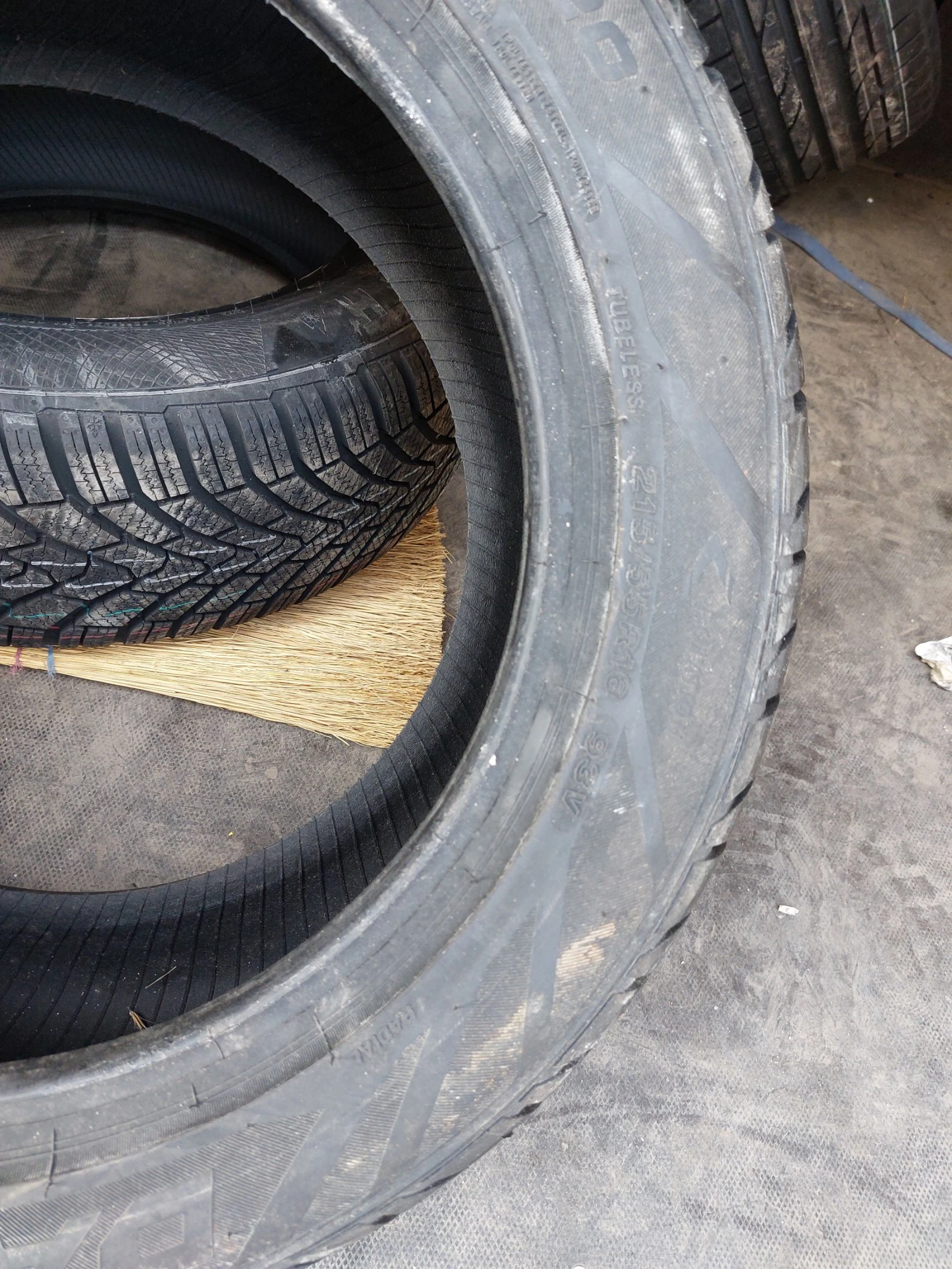���� 215/55R16 | Mobile.bg � ����������� 4