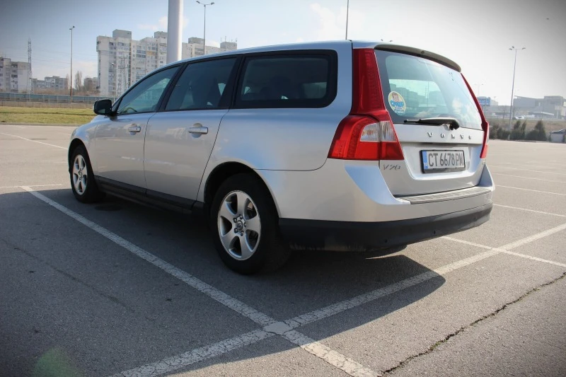 Volvo V70 2.4 D5 163+ кс., снимка 4 - Автомобили и джипове - 47490172