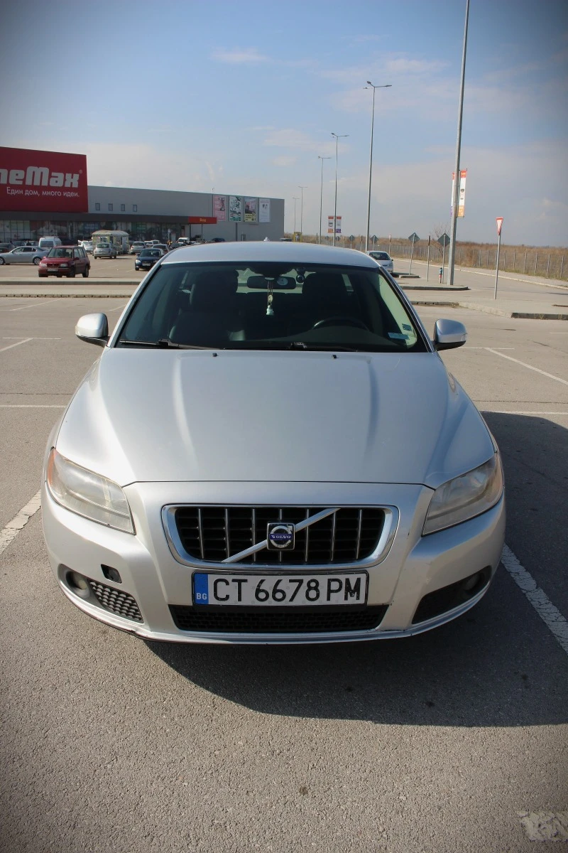 Volvo V70 2.4 D5 163+ кс., снимка 5 - Автомобили и джипове - 47490172